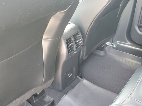 Used 2020 Ford Escape Titanium AWD/4WD image 23