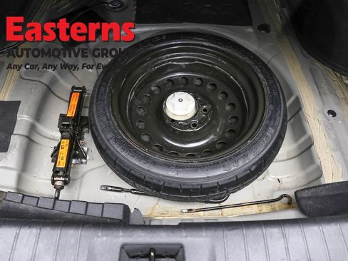 Used 2023 Nissan Sentra SR w/ SR Premium Package FWD image 23
