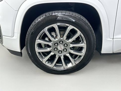 Used 2023 GMC Acadia Denali w/ Denali Ultimate Package AWD/4WD image 38