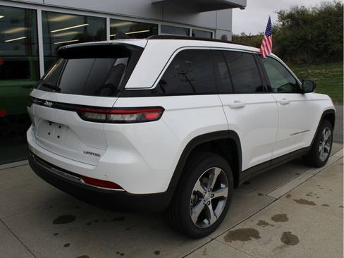 New 2025 Jeep Grand Cherokee Limited image 8