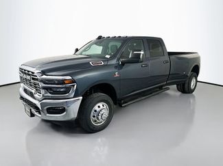 New 2026 RAM 3500 Tradesman AWD/4WD video 3