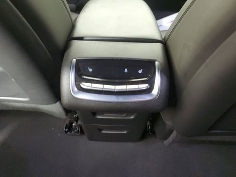 Used 2023 Cadillac XT6 Premium Luxury w/ Technology Package image 16