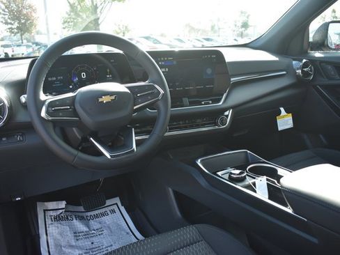 New 2026 Chevrolet Equinox LT w/ Safety and Technology Package image 17