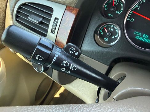 Used 2013 GMC Sierra 2500 SLT w/ SLT Convenience Package image 27