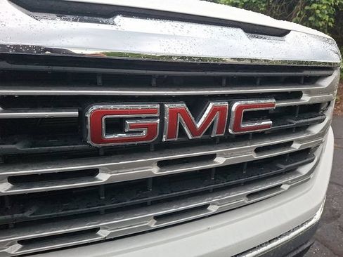 Used 2026 GMC Sierra 1500 SLE RWD image 6