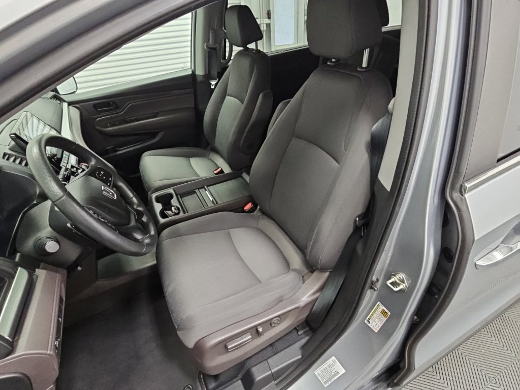 Used 2018 Honda Odyssey EX image 27