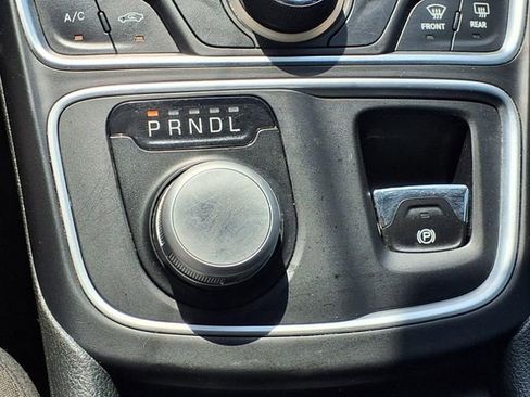 Used 2015 Chrysler 200 Limited image 19