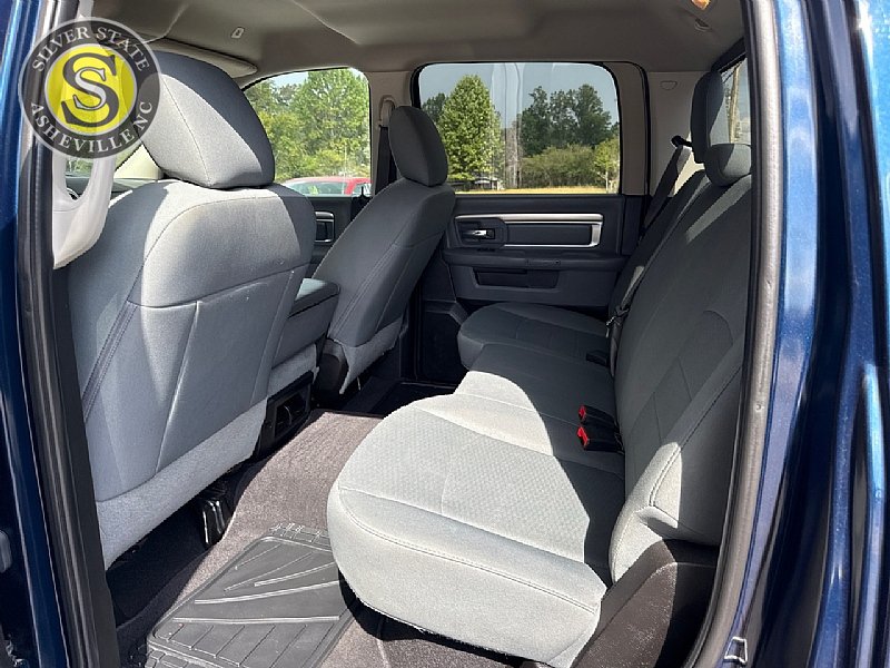 Used 2020 RAM 1500 Classic SLT AWD/4WD image 12
