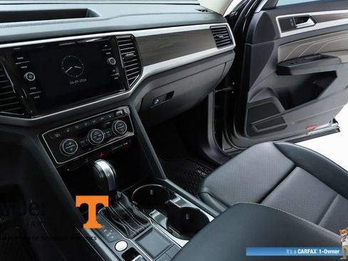 Used 2023 Volkswagen Atlas SE w/ Black Wheel Package FWD image 23