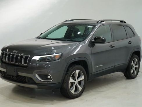 Used 2022 Jeep Cherokee Limited image 3