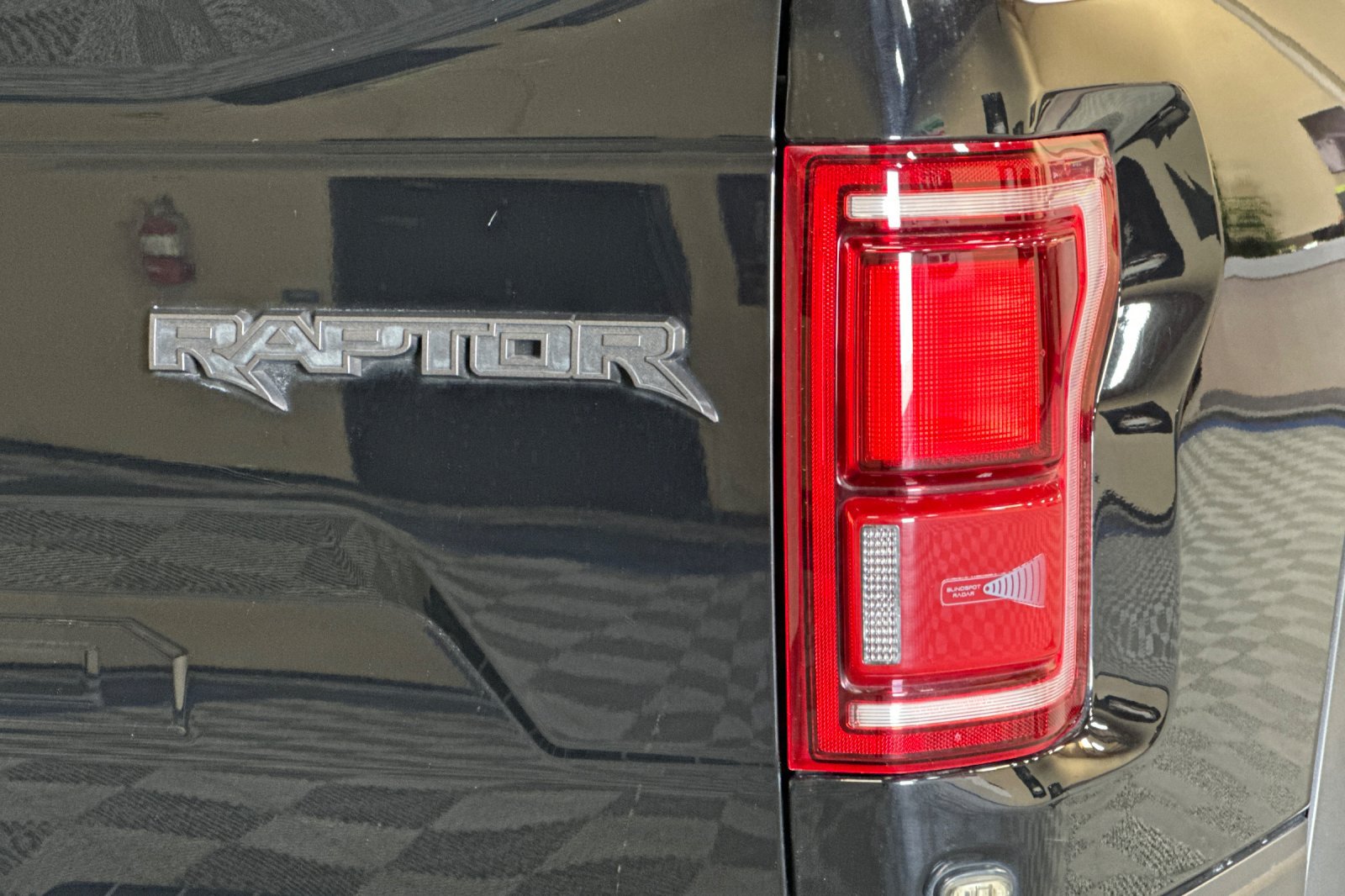 Used 2020 Ford F150 Raptor w/ Equipment Group 802A Luxury AWD/4WD image 48