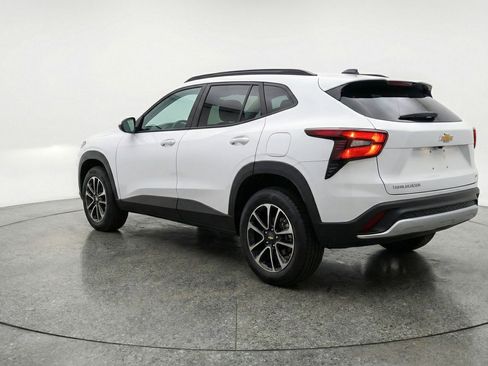 Used 2025 Chevrolet TrailBlazer LT image 6