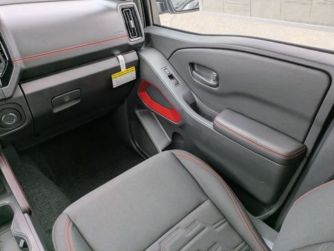 New 2026 Nissan Frontier PRO-4X w/ Pro-4x Convenience Package image 17