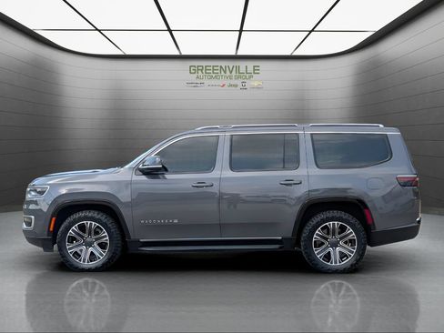 Used 2024 Jeep Wagoneer Series II AWD/4WD image 2