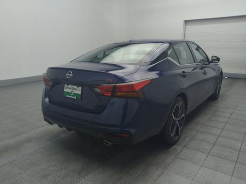 Used 2024 Nissan Altima 2.5 SR FWD image 9