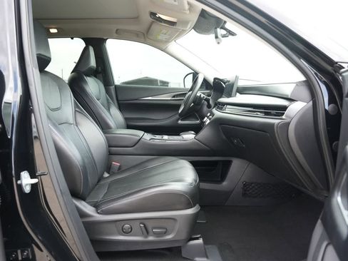 Certified 2023 INFINITI QX60 Luxe w/ Performance Audio Package image 22