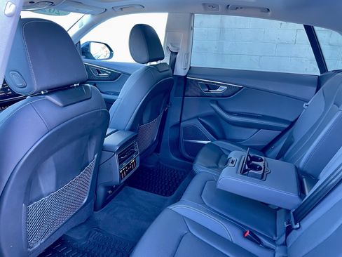 Used 2023 Audi Q8 Premium Plus image 30