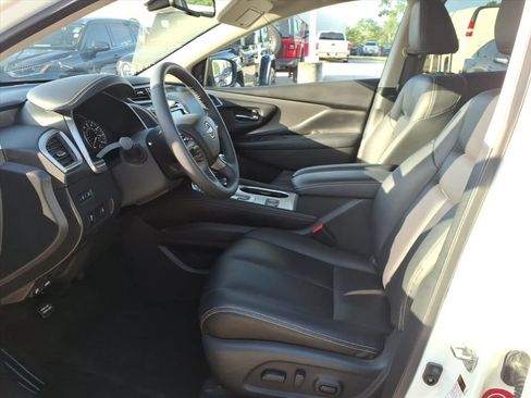 Used 2024 Nissan Murano SV AWD/4WD image 19