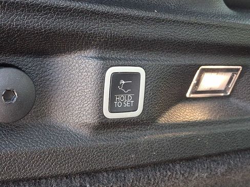Certified 2022 Jeep Grand Cherokee L Overland w/ Luxury Tech Group IV AWD/4WD image 35