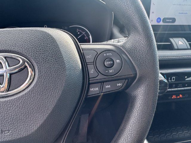 Used 2024 Toyota RAV4 XLE FWD image 14