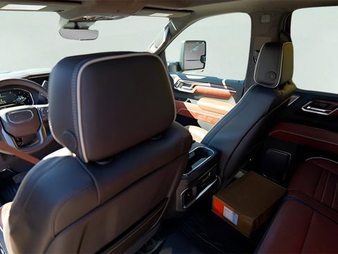 New 2026 GMC Sierra 2500 Denali Ultimate w/ Max Trailering Package image 22