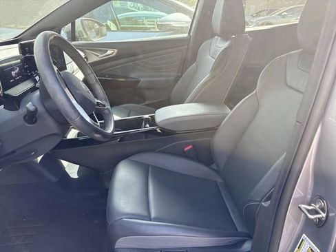 Used 2023 Volkswagen ID.4 S image 7