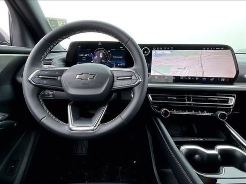 New 2026 Chevrolet Traverse LT w/ Midnight/Sport Edition image 16