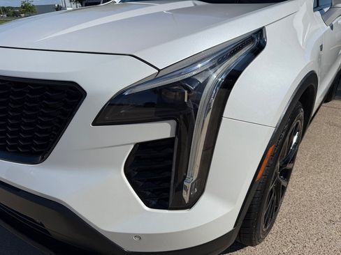 Used 2019 Cadillac XT4 Sport w/ LPO, Midnight Sport Package AWD/4WD image 11