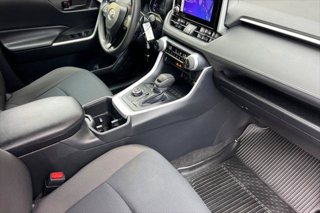Certified 2024 Toyota RAV4 LE AWD/4WD image 17