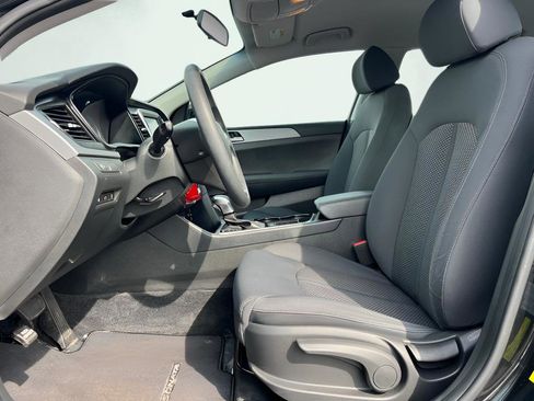 Used 2019 Hyundai Sonata SE image 15