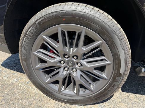Used 2025 Ford Expedition Platinum w/ Stealth Performance Package AWD/4WD image 37