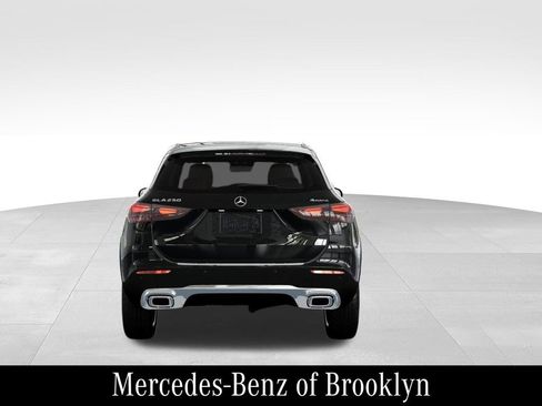 Used 2026 Mercedes-Benz GLA 250 4MATIC image 28