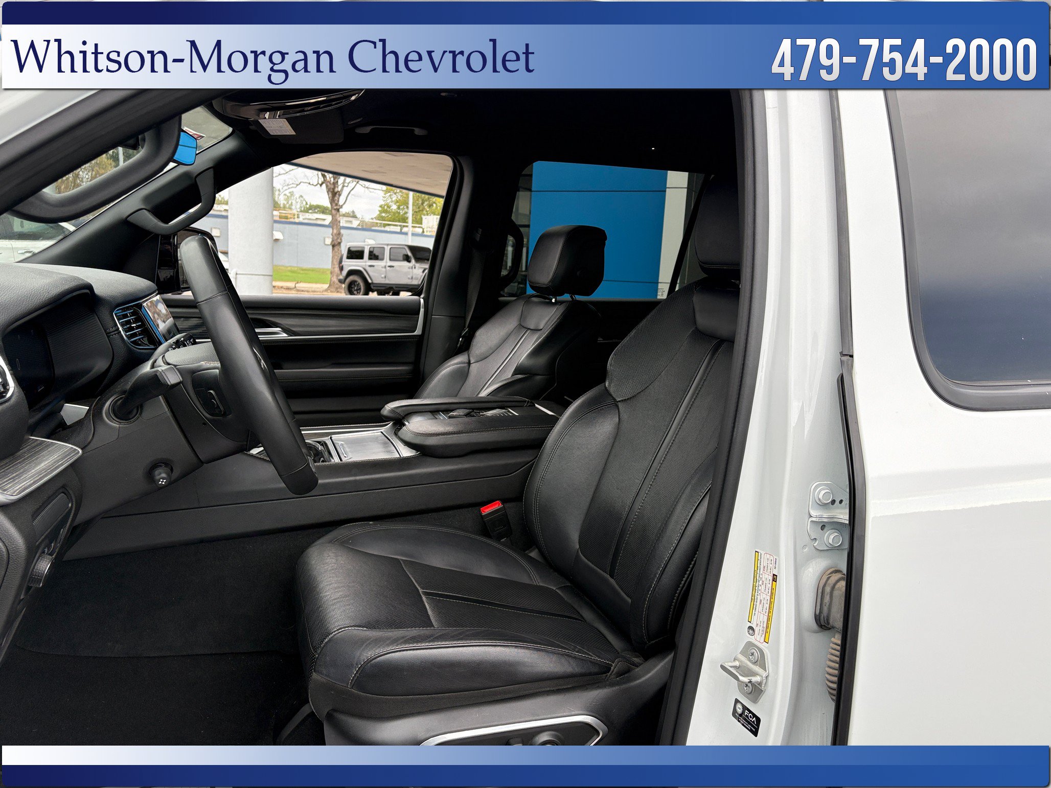 Used 2024 Jeep Wagoneer Series II w/ Flexible Seating Group RWD image 9