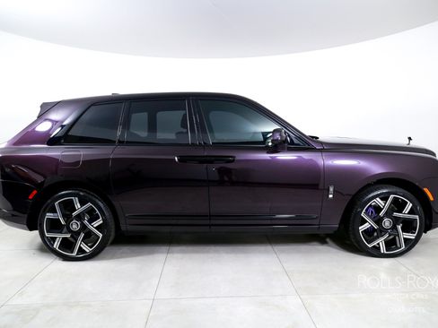 Certified 2025 Rolls-Royce Cullinan Black Badge AWD/4WD image 10