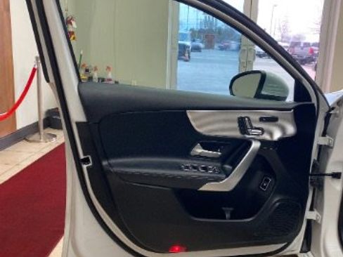 Used 2020 Mercedes-Benz A 220 4MATIC w/ Premium Package image 10