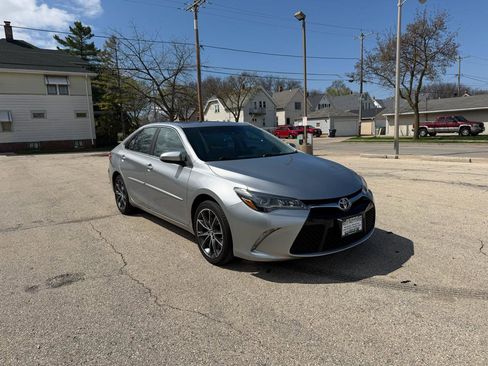 Used 2016 Toyota Camry XSE w/ Advanced Technology Package FWD image 1