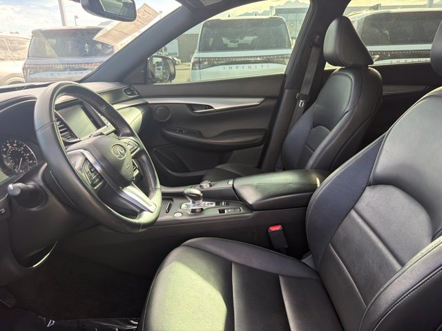 Used 2021 INFINITI QX50 Luxe w/ Appearance Package AWD/4WD image 18