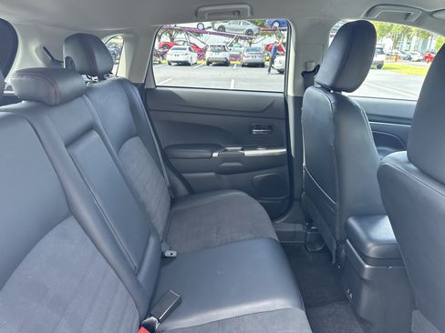 Used 2025 Mitsubishi Outlander Sport ES AWD/4WD image 28