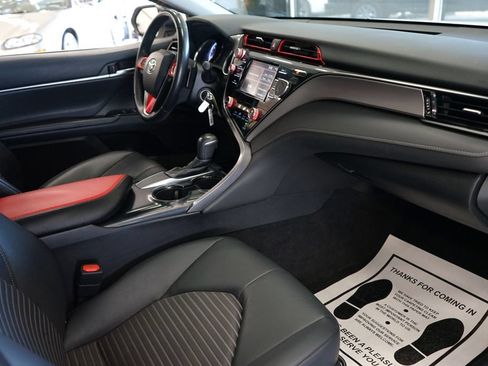 Used 2019 Toyota Camry SE FWD image 41