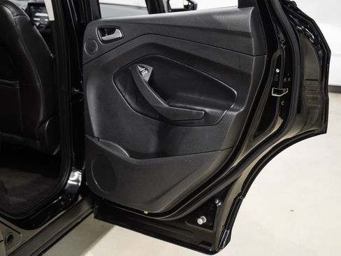 Used 2019 Ford Escape Titanium image 49