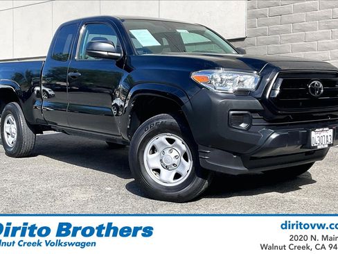 Used 2020 Toyota Tacoma SR image 1
