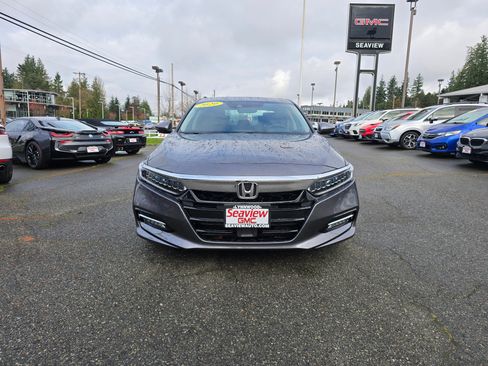 Used 2020 Honda Accord Touring image 2