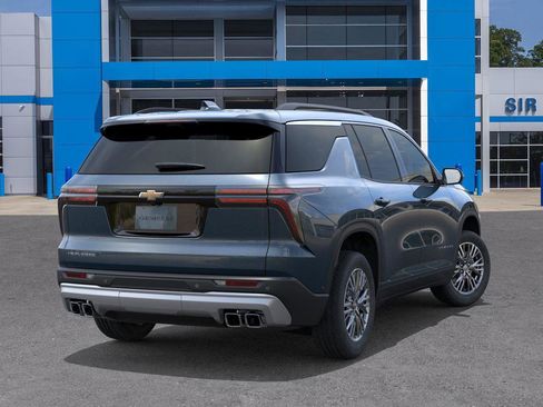 New 2026 Chevrolet Traverse LT image 4