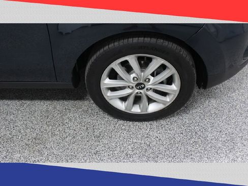 Used 2019 Kia Soul + image 33