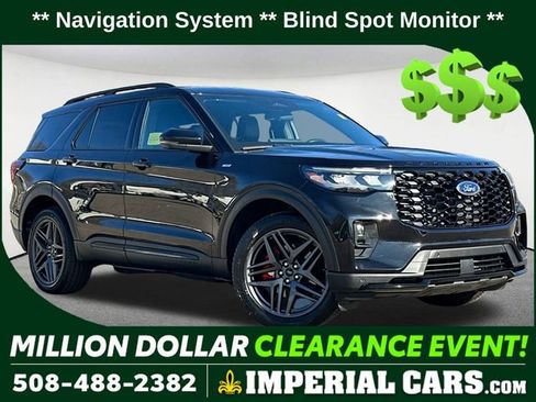 Used 2025 Ford Explorer ST-Line w/ ST-Line Street Pack image 1