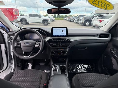 Used 2023 Ford Escape Active w/ Cold Weather Package FWD image 12