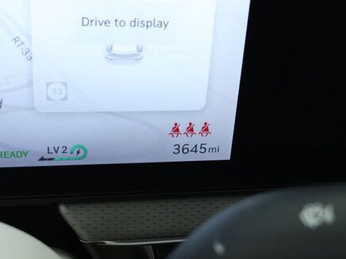 Used 2025 Genesis GV60 Advanced image 13