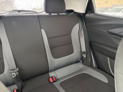 Used 2025 Chevrolet TrailBlazer LT image 35