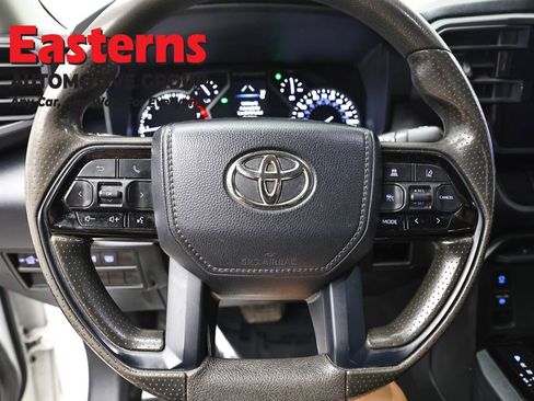 Used 2022 Toyota Tundra SR AWD/4WD image 10