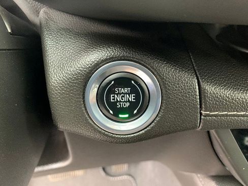 Used 2022 Buick Envision Preferred AWD/4WD image 26